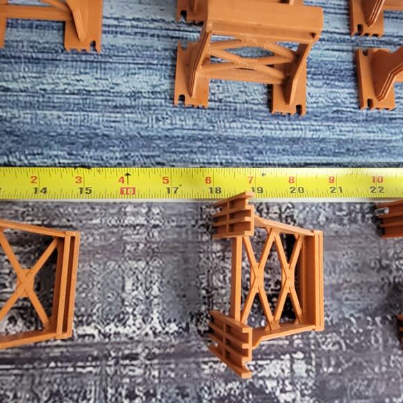 H.o scale maybe O bridge trusses 40 plus pcs incline and decline lt brown - Picture 10 of 13